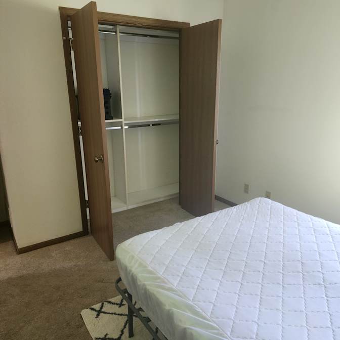 Dinesh's room