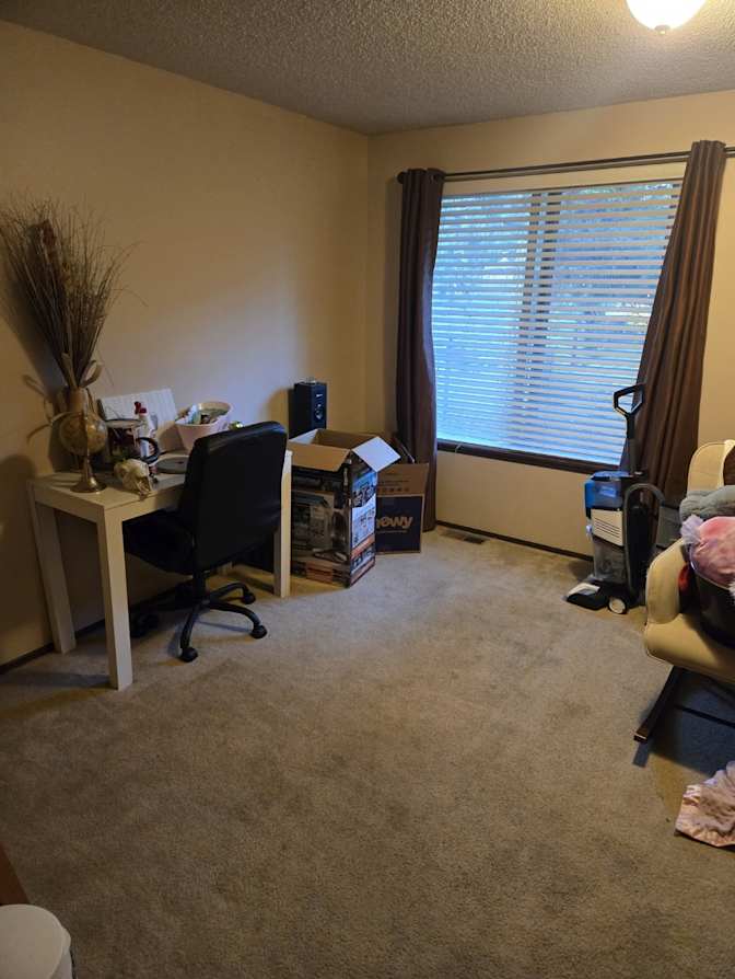 Nikk's room