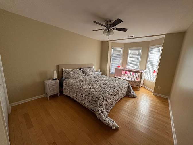 Alcove Rooms's room