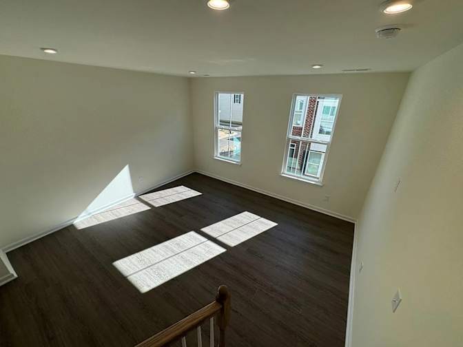Alcove Rooms's room