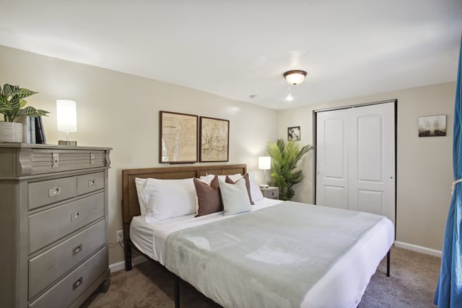 Jabbar's room