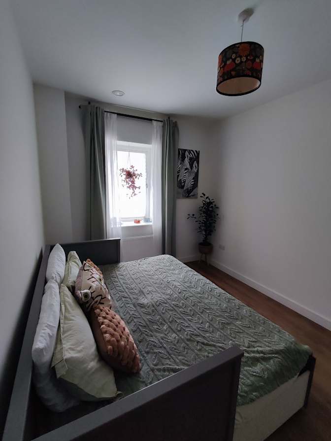 Ele's room