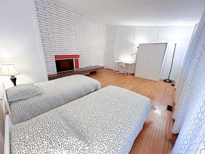 Shirin's room