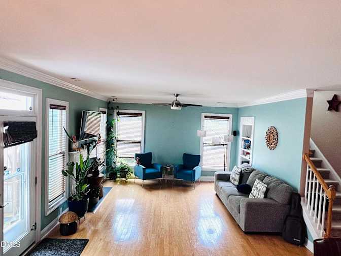 Alcove Rooms's room