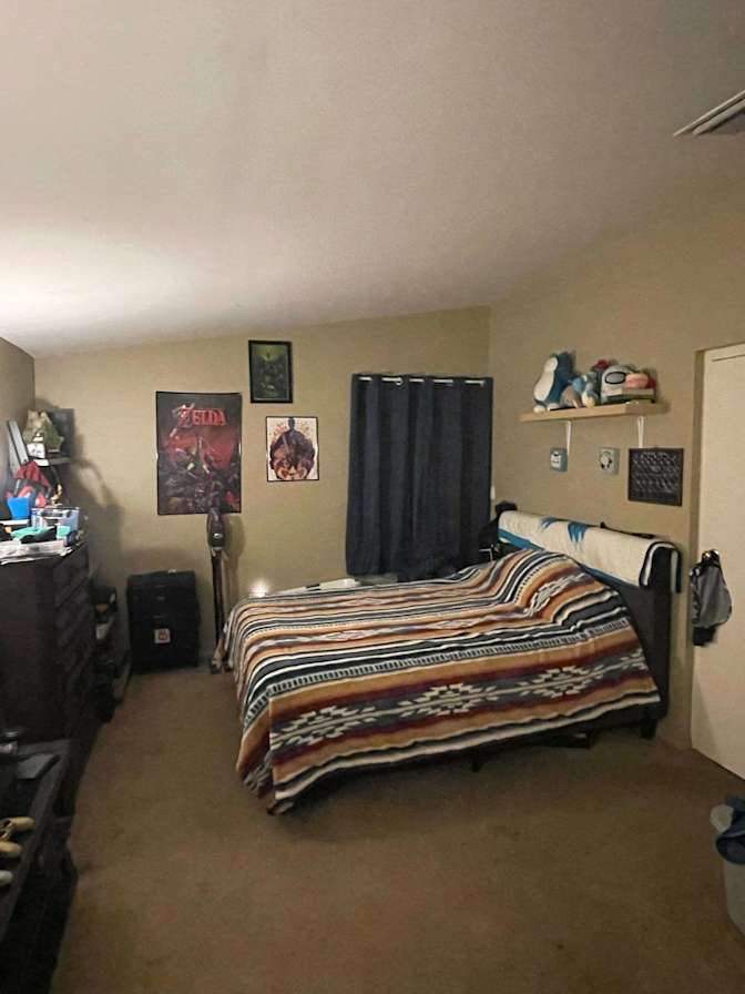 Lyz Walsh's room