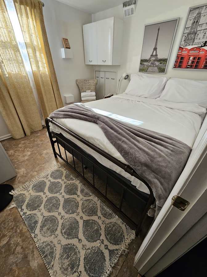 Jennifer's room