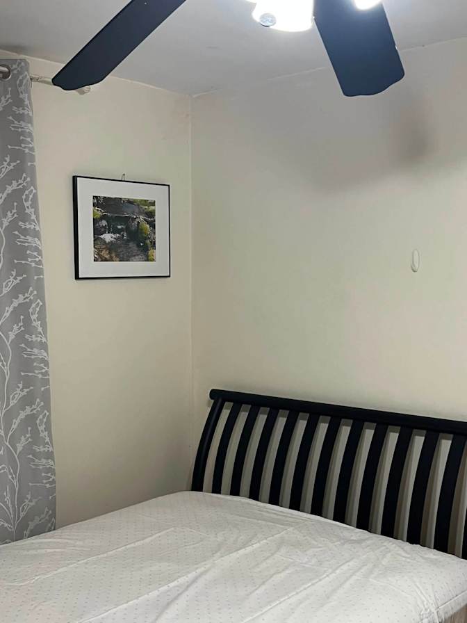 Helen Chen's room