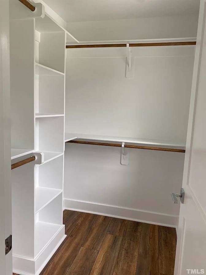 Alcove Rooms's room