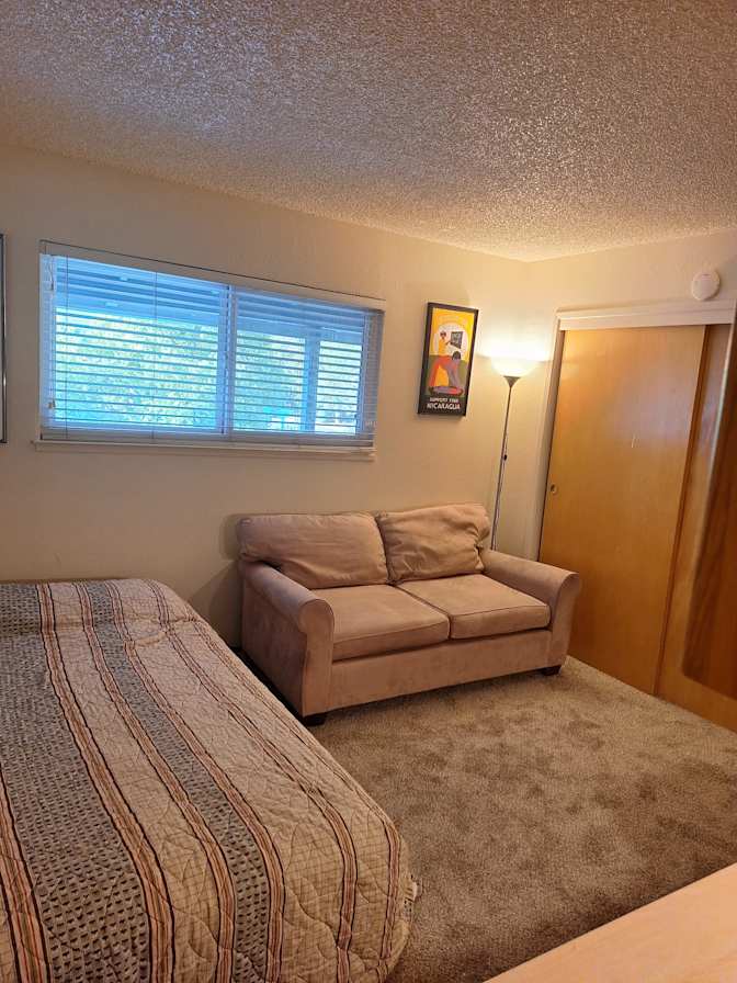 Karahan's room