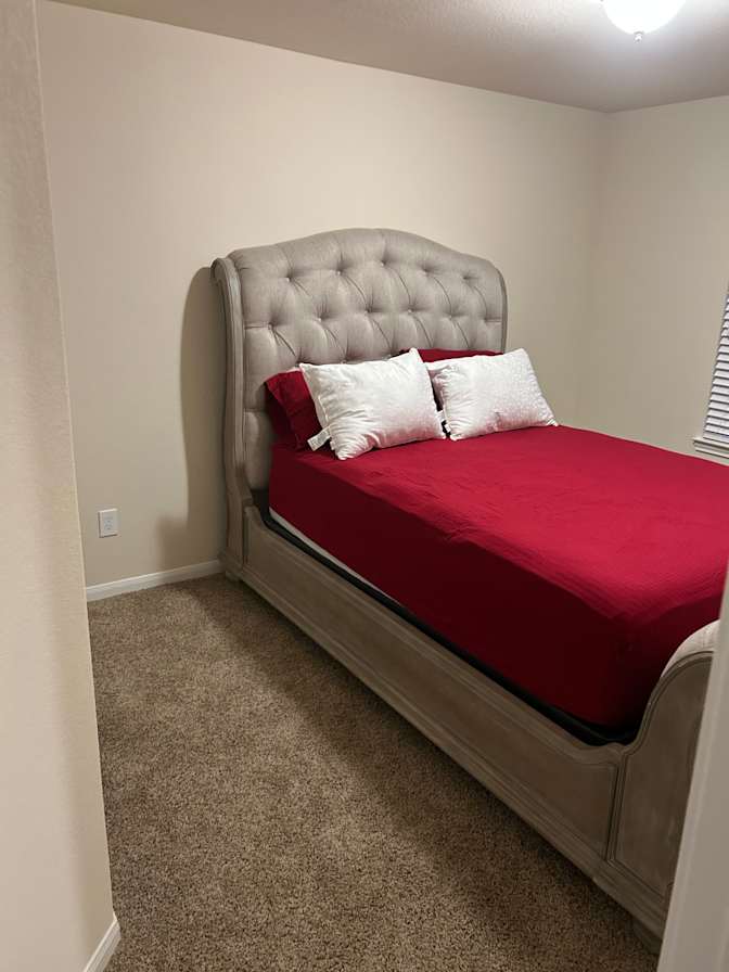 Quarnelia's room