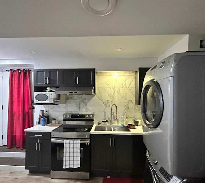 Alna Varghese's room