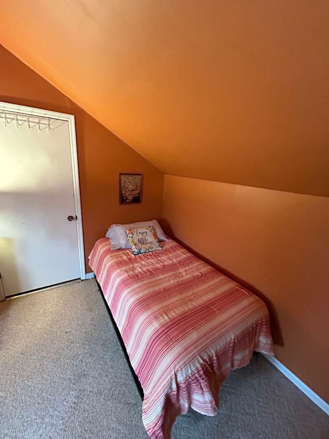 terrence brooks's room