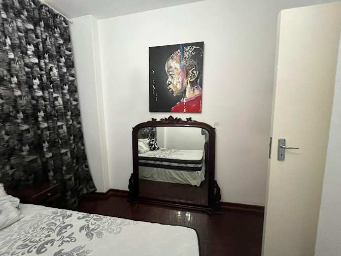 Melo's room