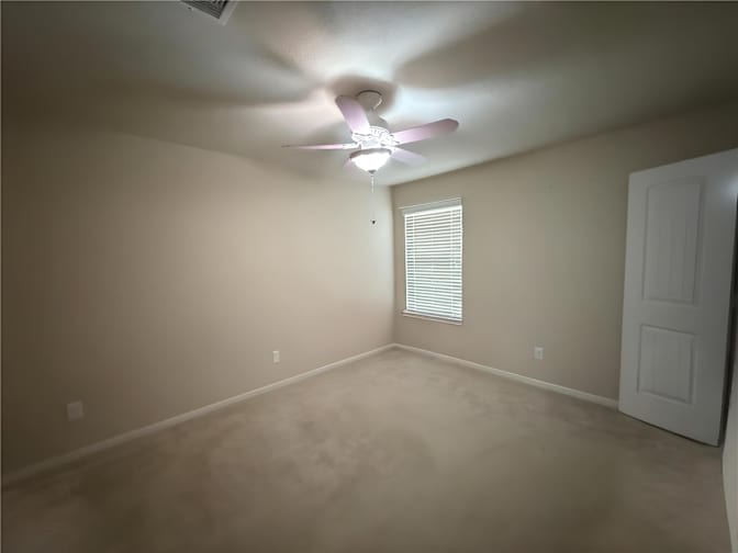 JoeL's room