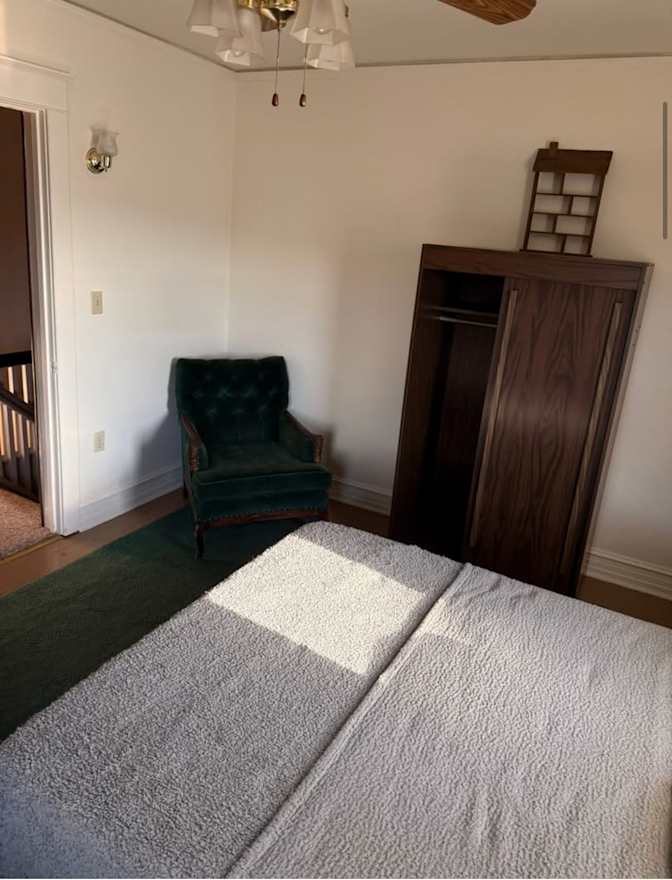 Anthony Olmo-Thomas's room