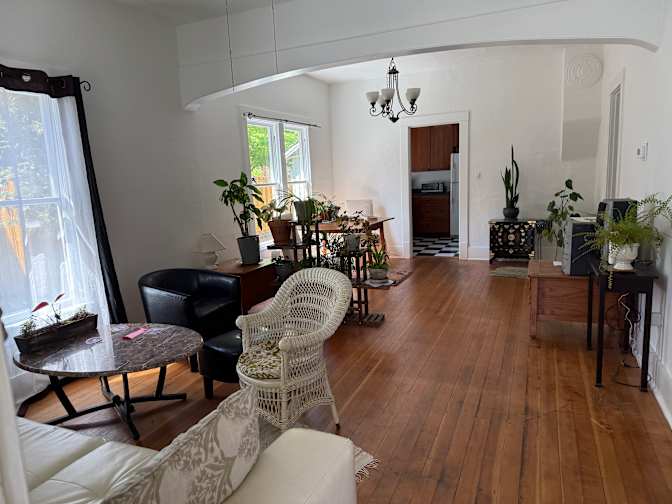 WENDI BINFORD's room