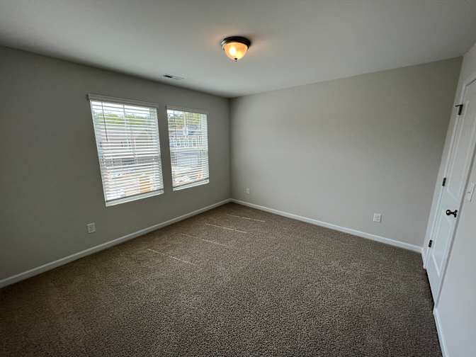 Alcove Rooms's room