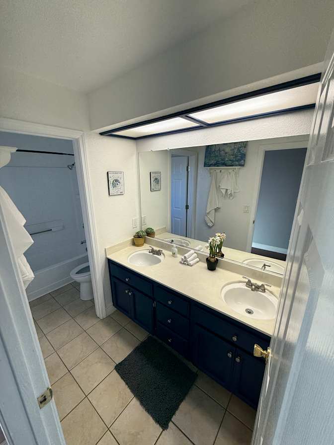 Jennifer's room
