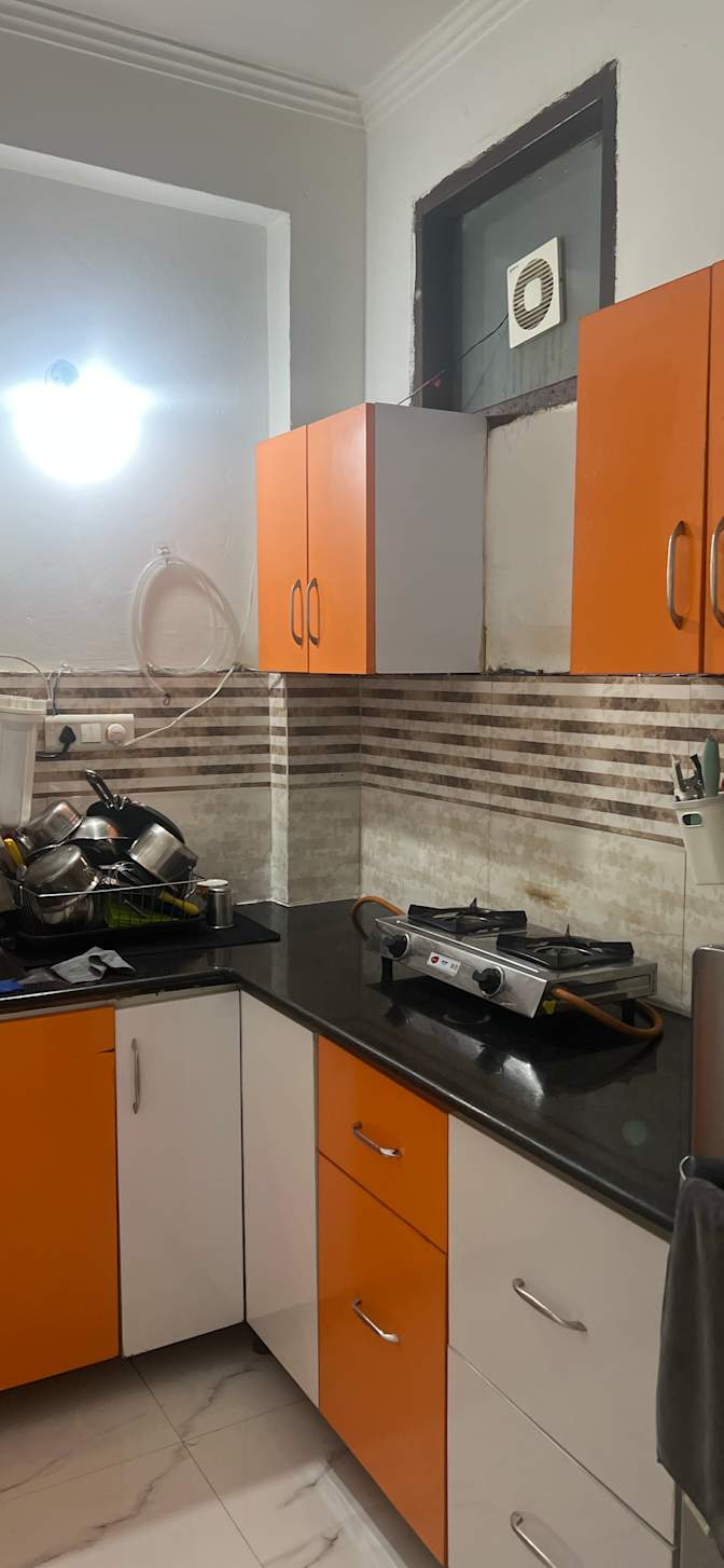 Himangi's room