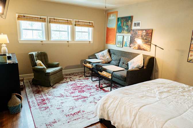 Lesa Smothers's room
