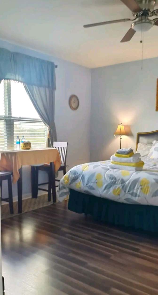 CHRISTY  KETSDEVER's room