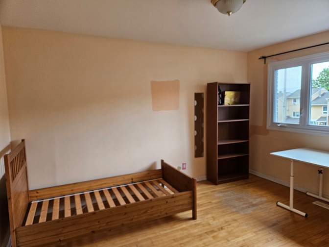 Serge's room