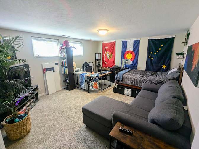 Jose's room