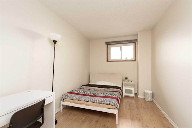 Tristan Urquhart's room