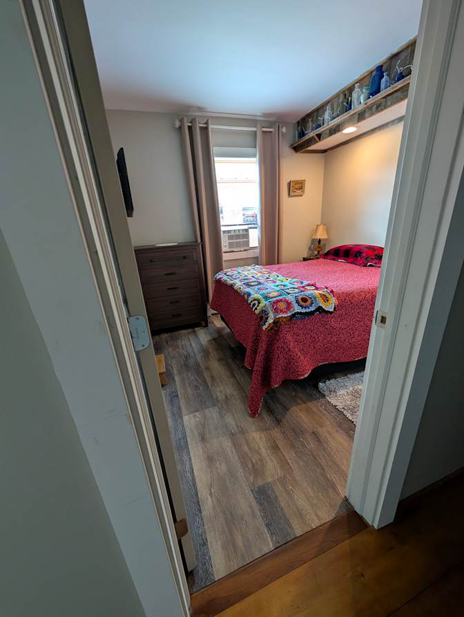 Sandy's room