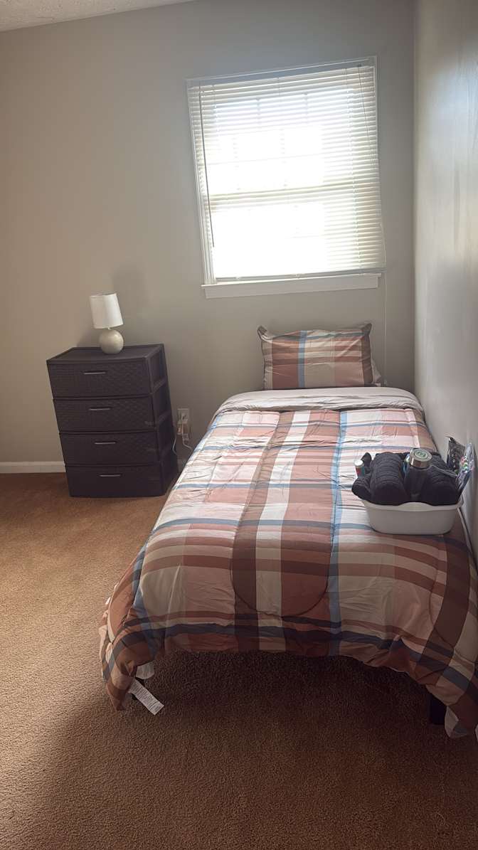 Alia ramdon's room