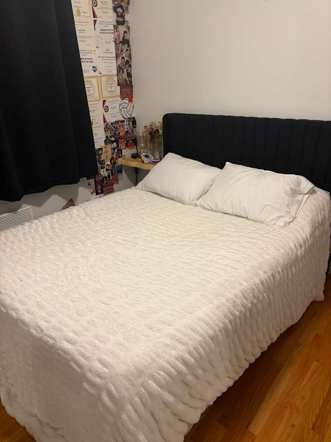 Jasmine's room