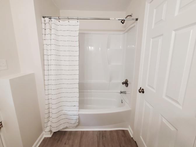 Alcove Rooms's room