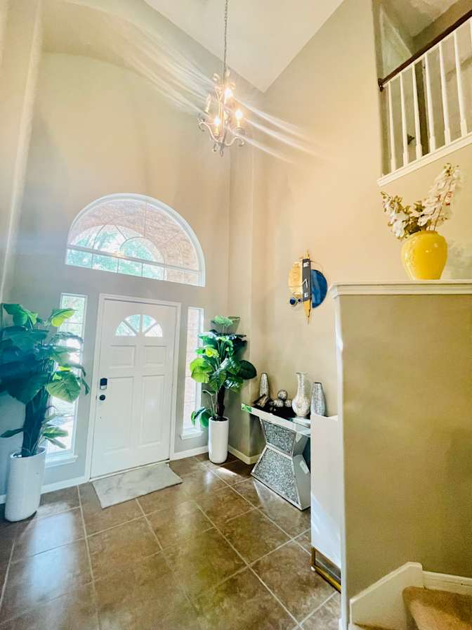 Hannah Nguyen's room
