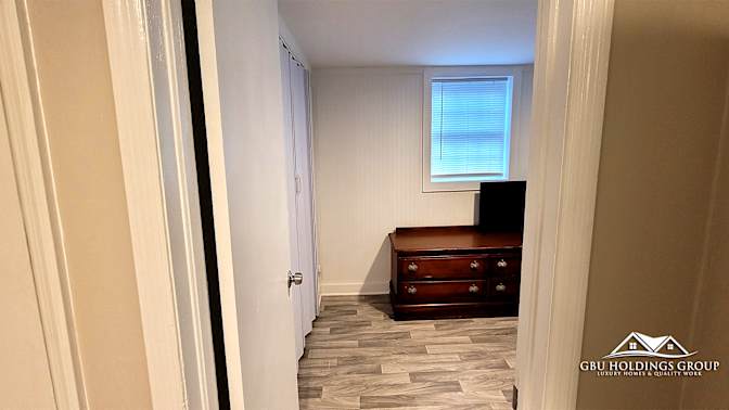 GBU Holdings Group's room