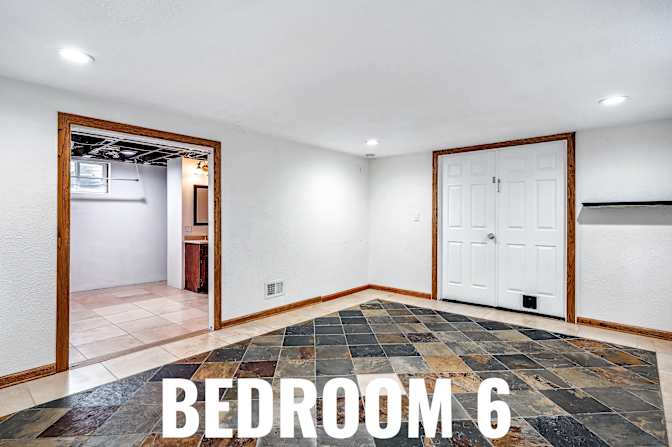 HomeCrew's room