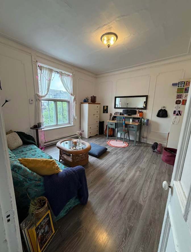 chelsea's room