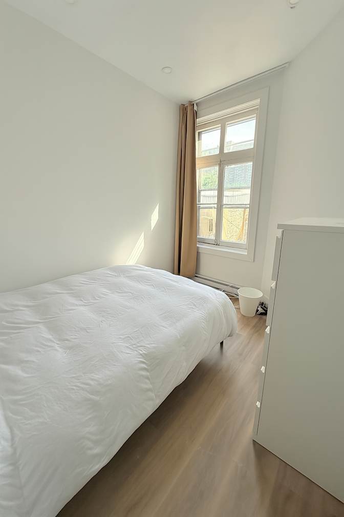 HelloMontreal's room