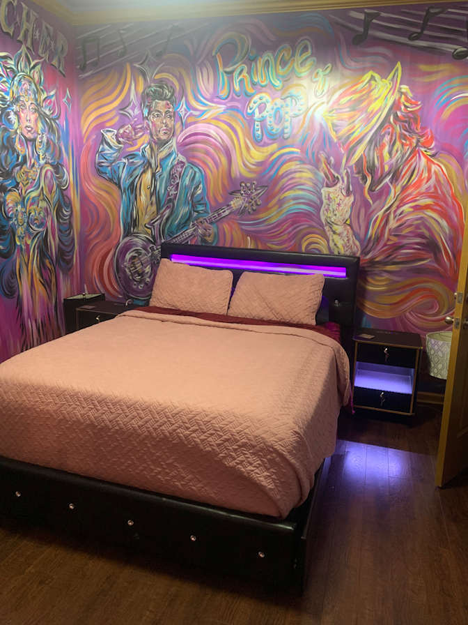 Naomi Sparkle's room