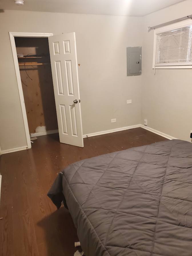 Dustin's room