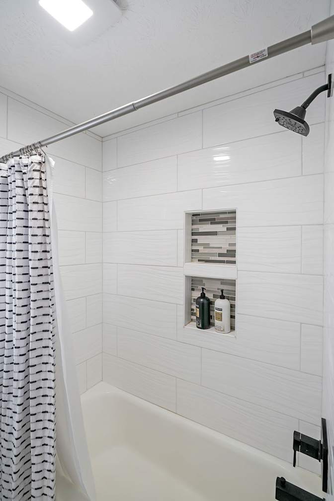 Alcove Rooms's room