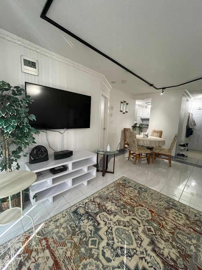Van House's room