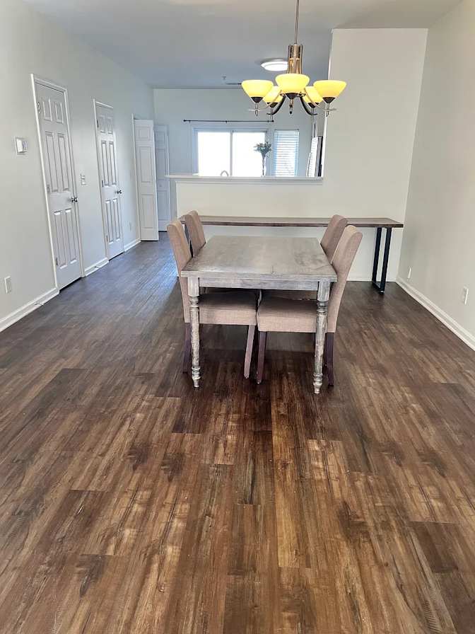 Alcove Rooms's room