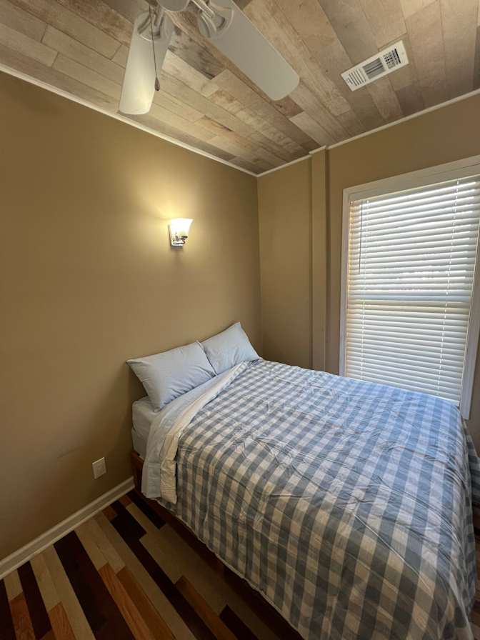 Yates Properties's room
