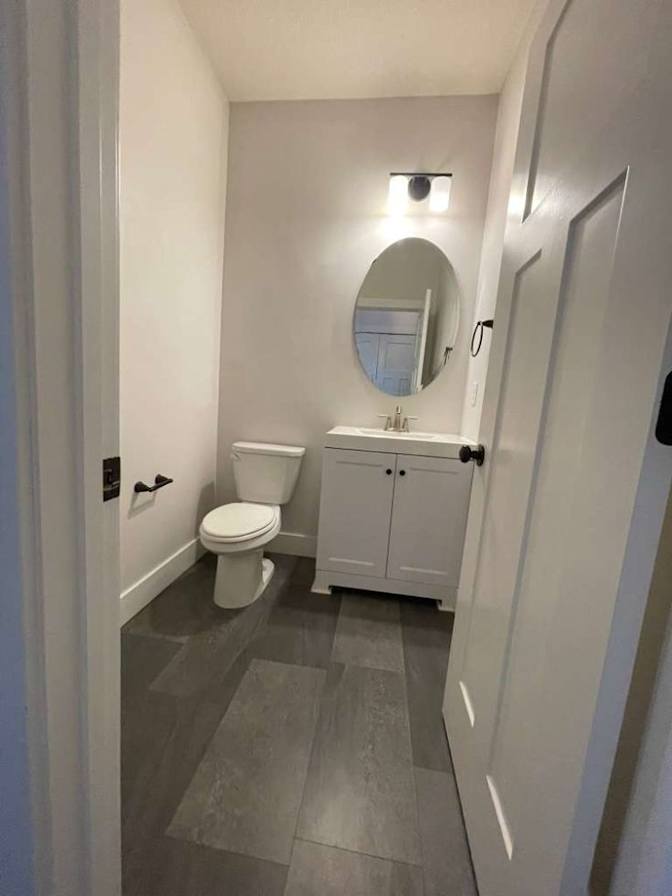 Llwazi hadebe's room