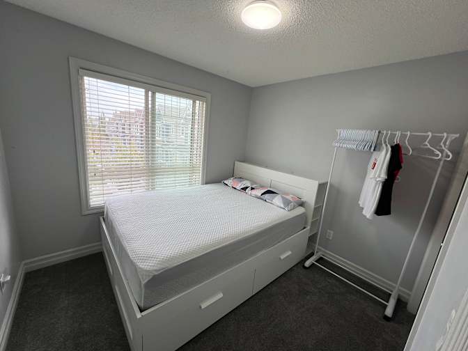 Edver's room