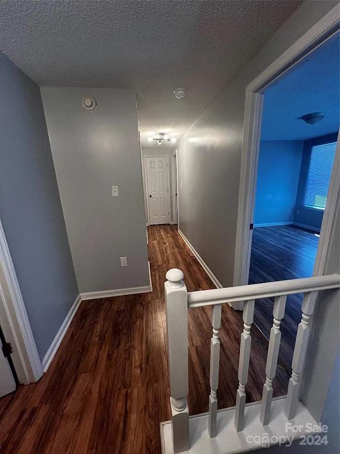 Alcove Rooms's room