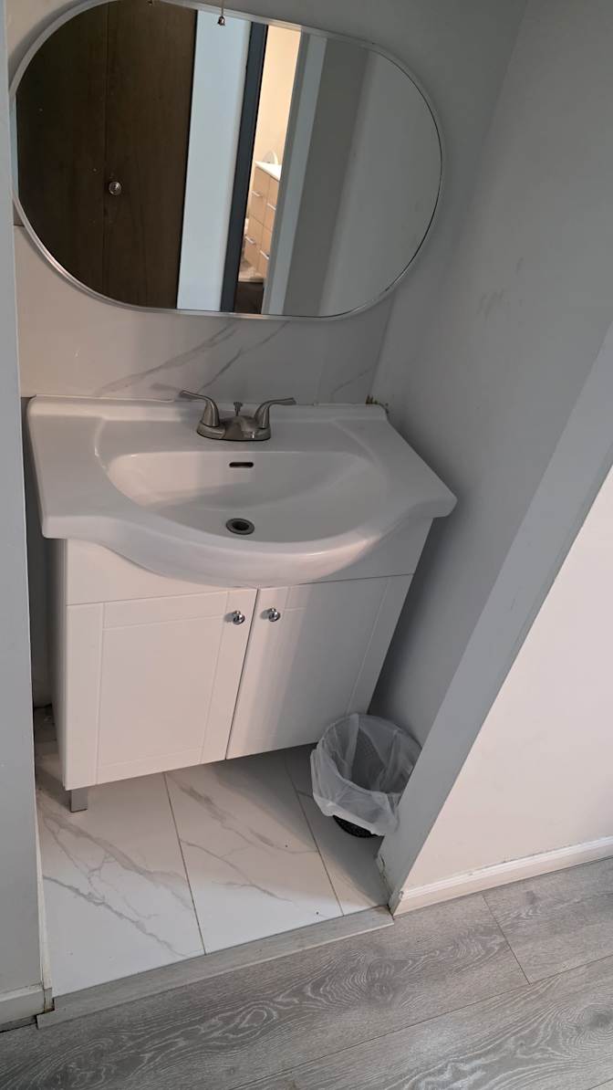 Alan Charles Wong-Moon's room