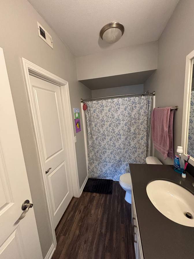 Alicia's room