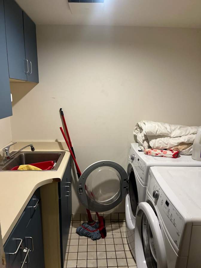 Akshit Deshwal's room