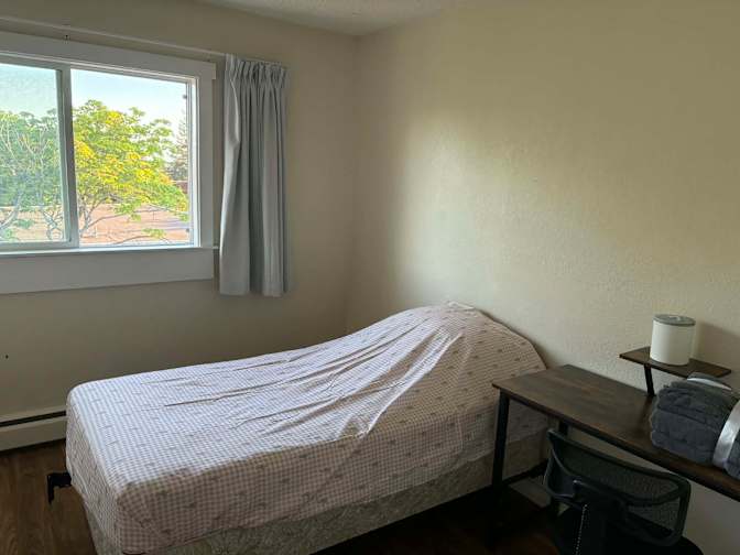 Darlene's room